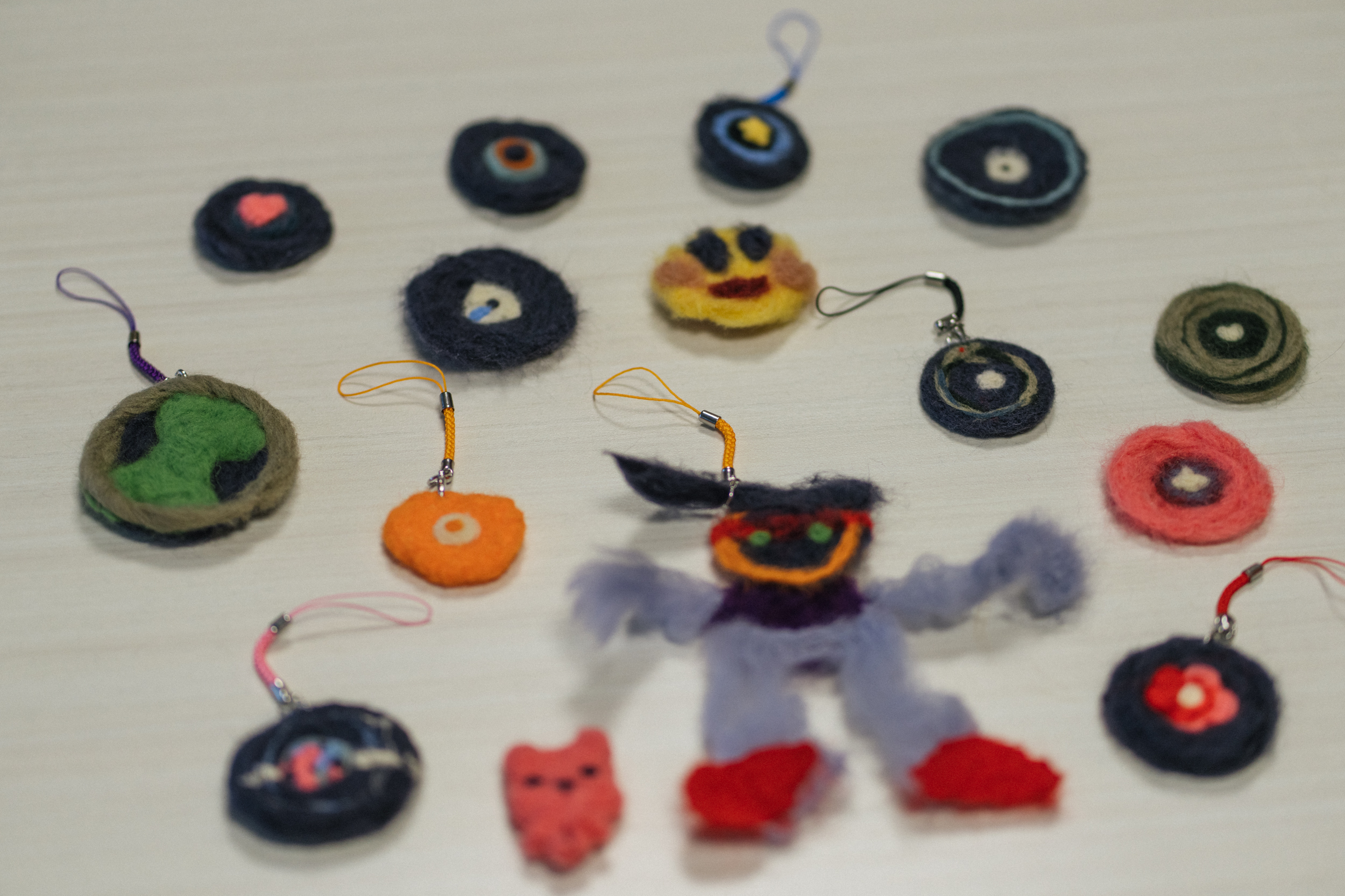 Displaying artifacts